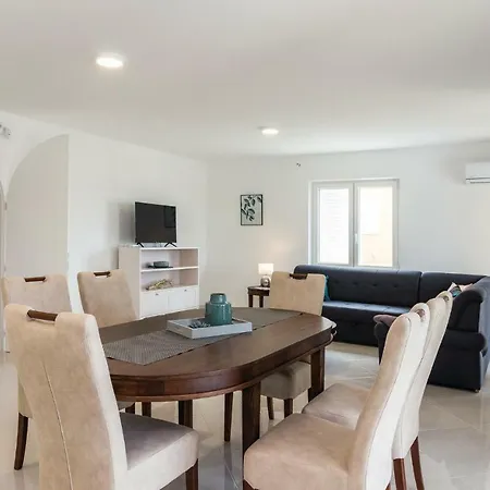 Holiday home Four Bedroom Holiday In