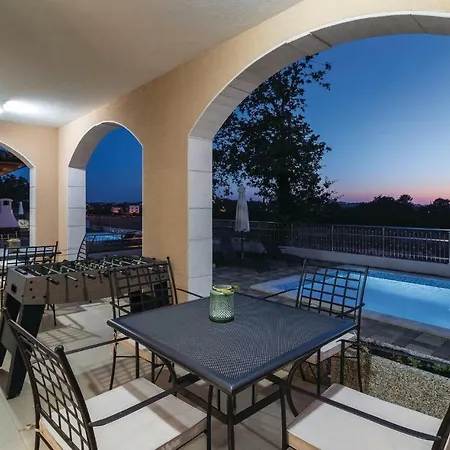 Four Bedroom Holiday In Holiday home